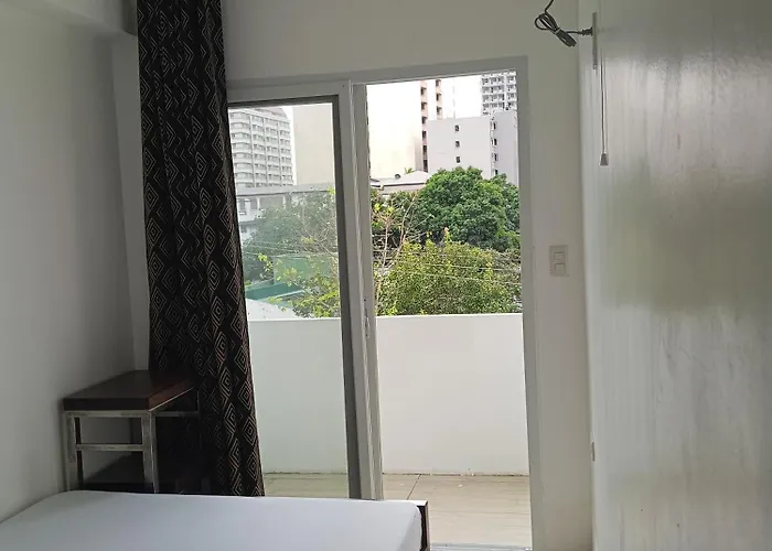 Stay Manila Hostel